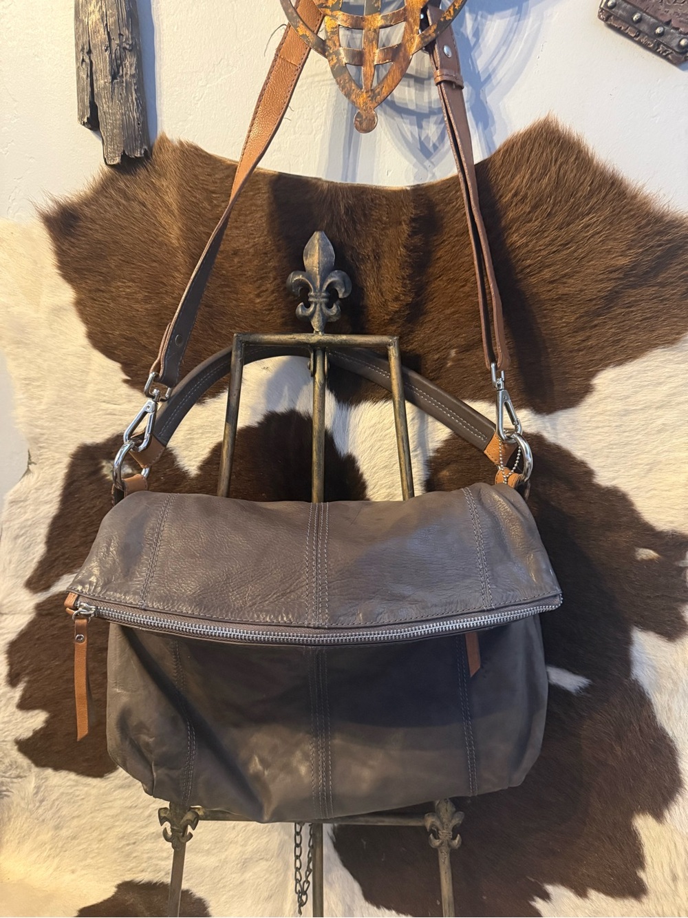 Nino BOSSI Fold-Over Shoulder Bag in Dark Brown